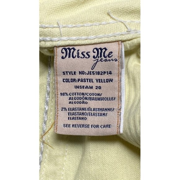 Miss Me Jeans Yellow Denim 98% Cotton Embellished Cuffed Capri Pants Inseam 20" - Picture 10 of 11